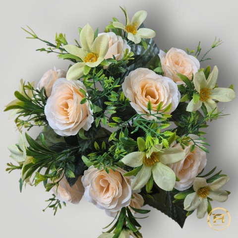 XR8035 bukiet róż 96szt