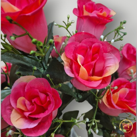 XR8053 Bukiet róż 72szt